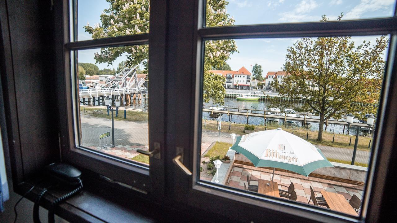 Gasthaus Zur Faehre グライフスヴァルト エクステリア 写真